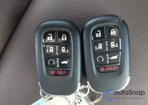 2026 Honda Odyssey Touring z USA, uszkodzony, nr VIN 5FNRL6H84TB023394